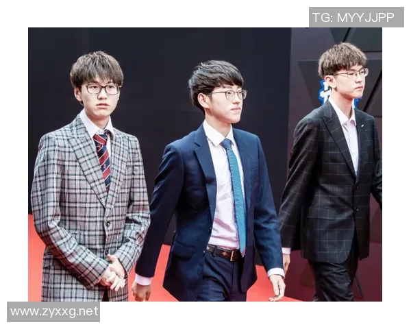 赛后分析:FPX与EDG在比赛中的战术意识与团队配合探讨 赛后分析:FPX与EDG在比赛中的战术意识与团队配合探讨